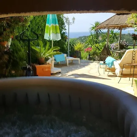 Bed & Breakfast Coeurs De Pirates: Exotic Provencal Retreat Cavalaire-sur-Mer
